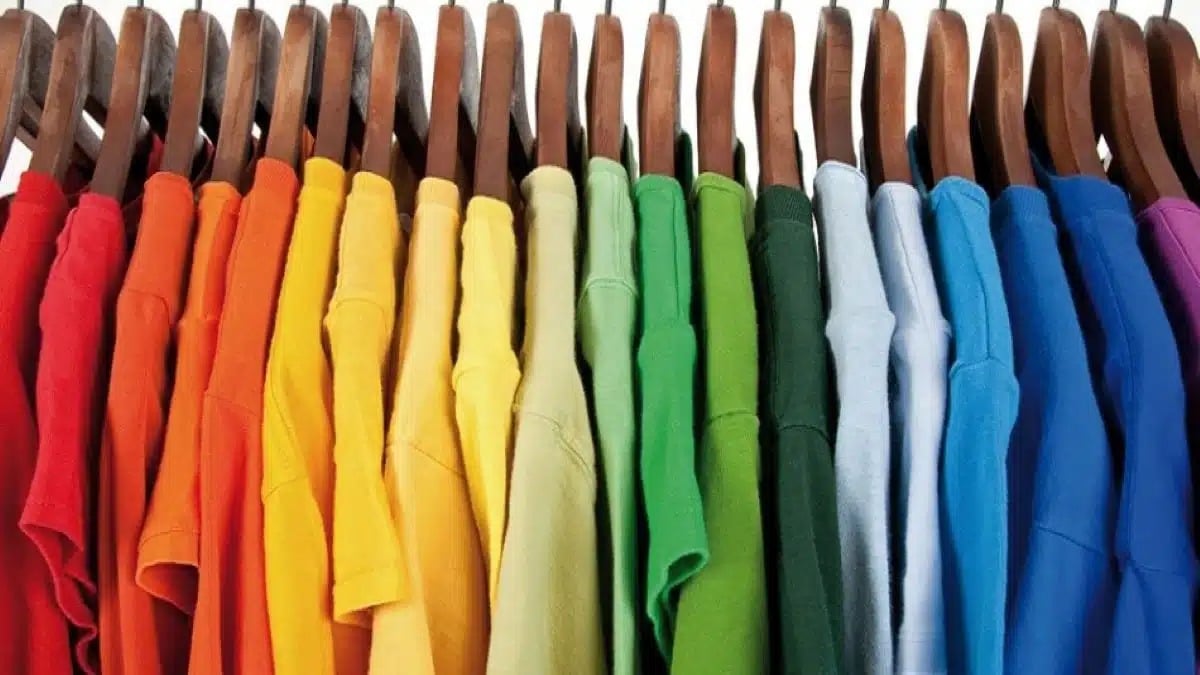 6 Astuces miracles pour conserver longtemps les vêtements colorés